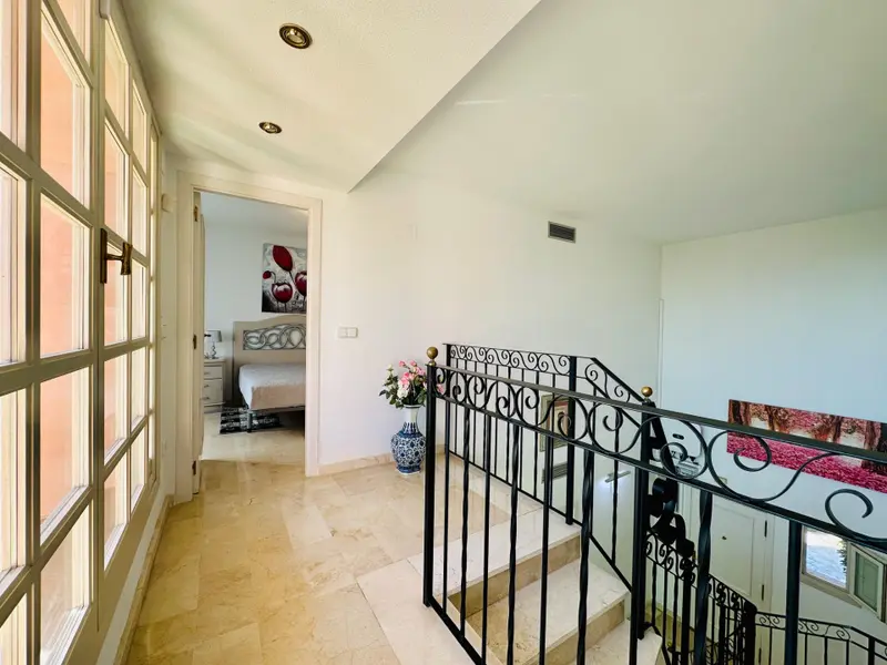 Villa de 4 dormitorios en Finestrat, Costa Blanca — foto 27 de 30