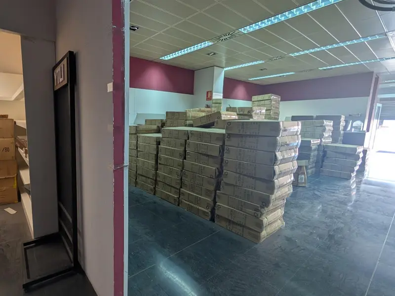 Local comercial en Elche, Costa Blanca — foto 5 de 23