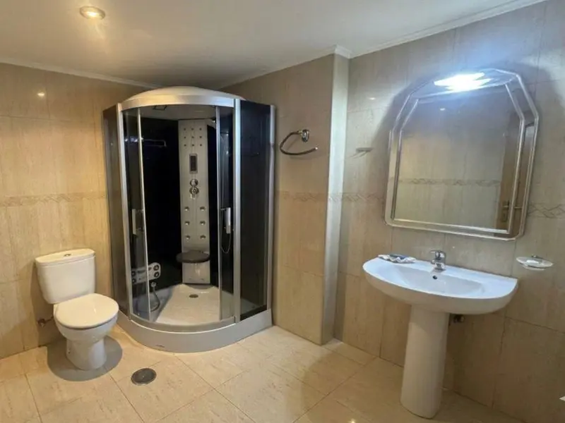 Apartamento de 3 dormitorios en Alicante, Costa Blanca — foto 5 de 9