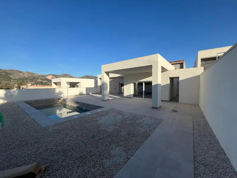 Villa de 3 dormitorios en La Romana, Costa Blanca — foto 20 de 30