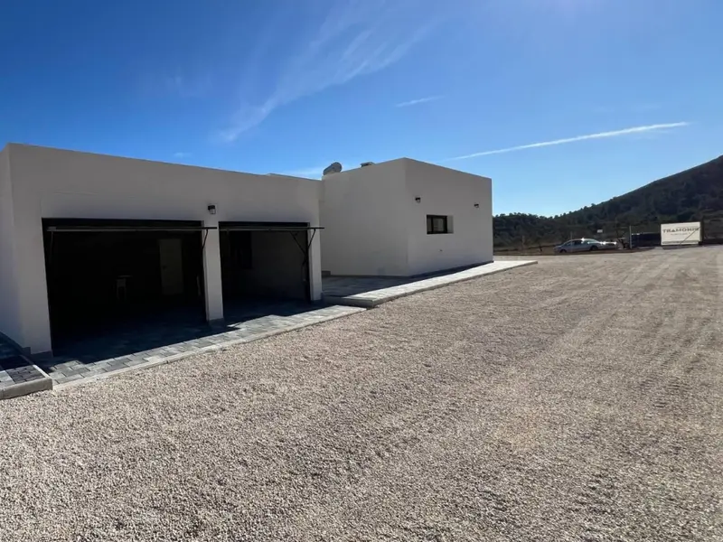 Villa de 3 dormitorios en Hondón de las Nieves, Costa Blanca — foto 6 de 29