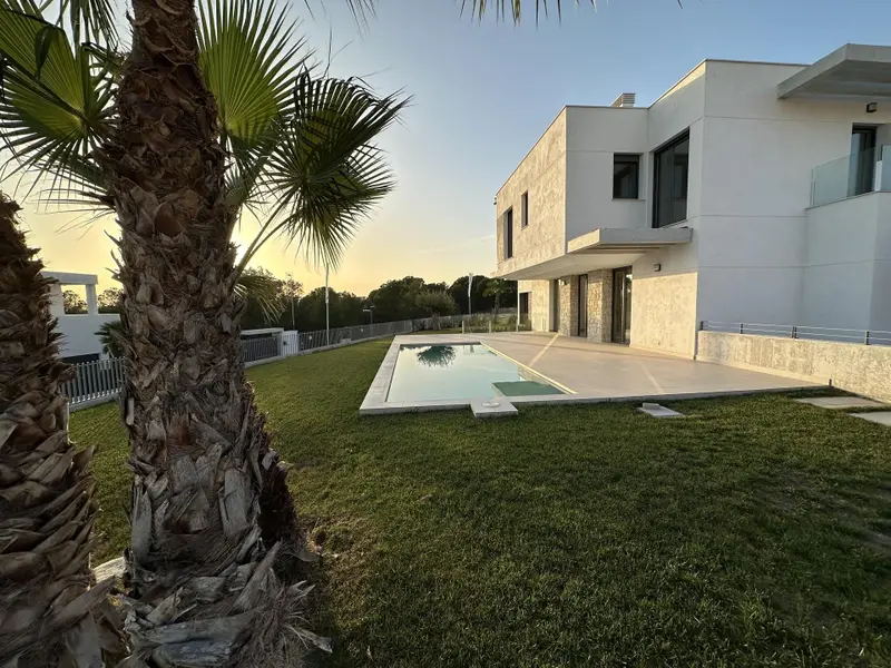 Villa de 4 dormitorios en Finestrat, Costa Blanca — foto 9 de 30