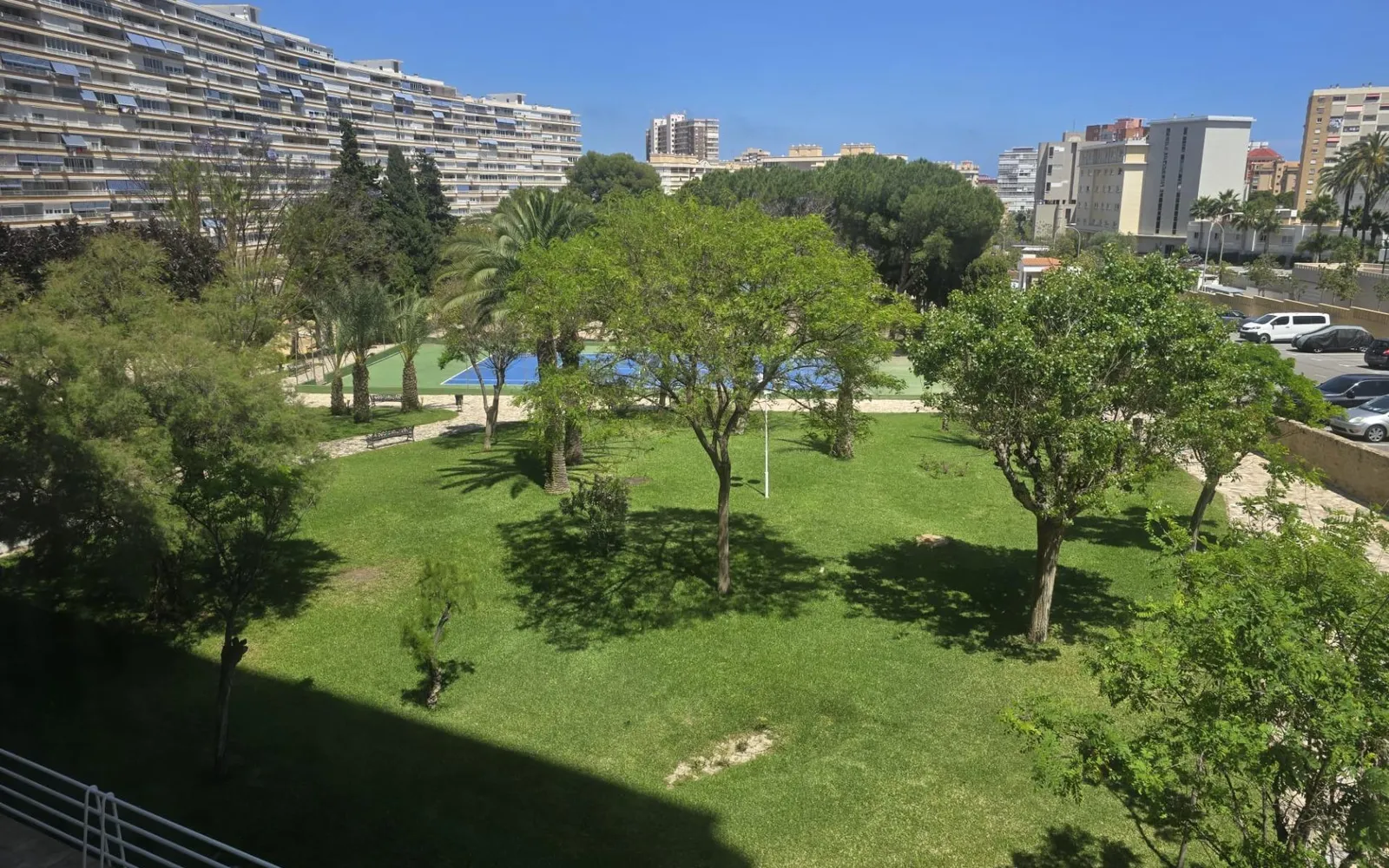 Apartment with 3 bedrooms in Alicante, Costa Blanca — photo 1 of 13