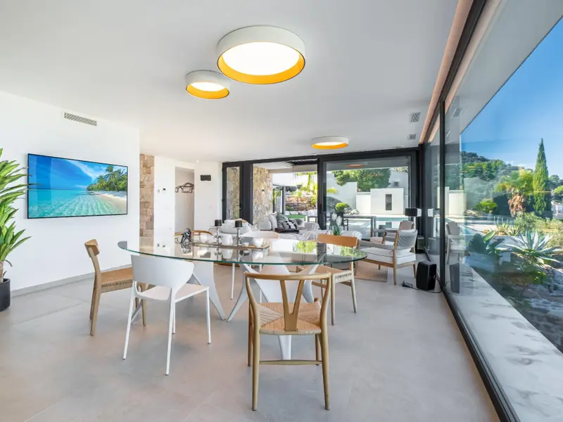 Villa with 5 bedrooms in Dénia, Costa Blanca — photo 11 of 30