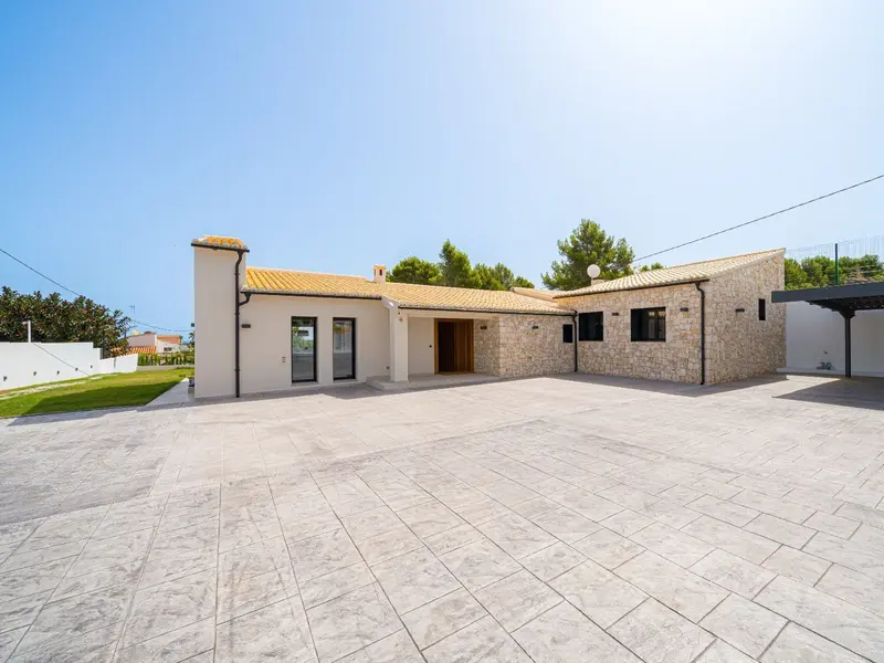 Villa de 3 dormitorios en Dénia, Costa Blanca — foto 13 de 30