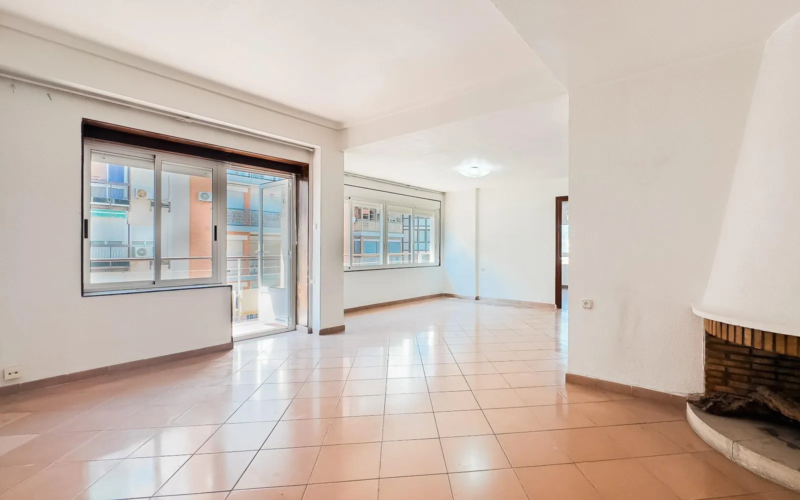 Apartamento de 5 dormitorios en Alicante, Costa Blanca — foto 1 de 25