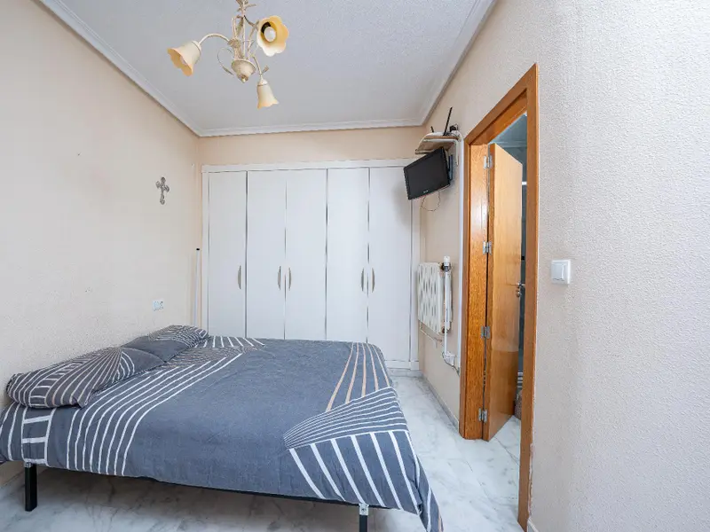 Villa de 6 dormitorios en Algorfa, Costa Blanca — foto 18 de 30