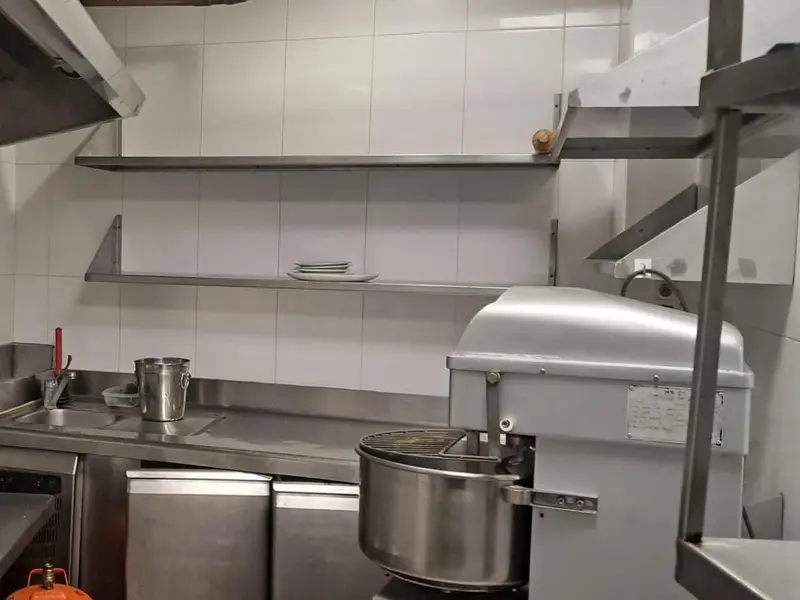 Local comercial en Alicante, Costa Blanca — foto 4 de 21