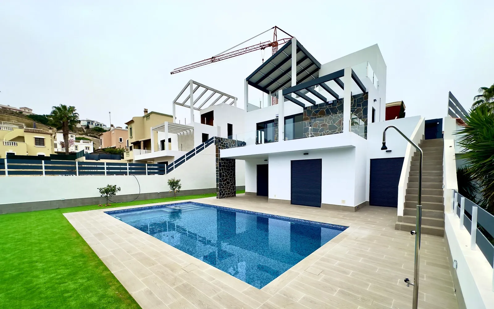 Villa de 4 dormitorios en Rojales, Costa Blanca — foto 1 de 30