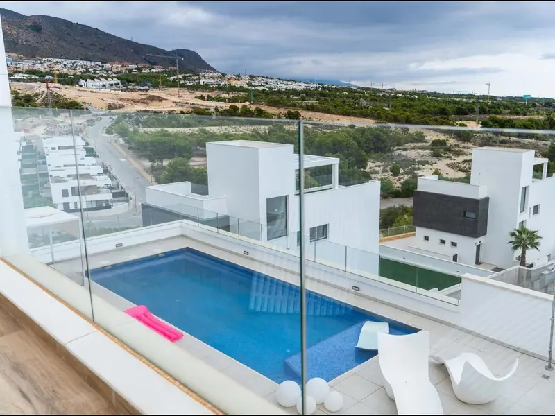 Villa de 3 dormitorios en Finestrat, Costa Blanca — foto 24 de 29