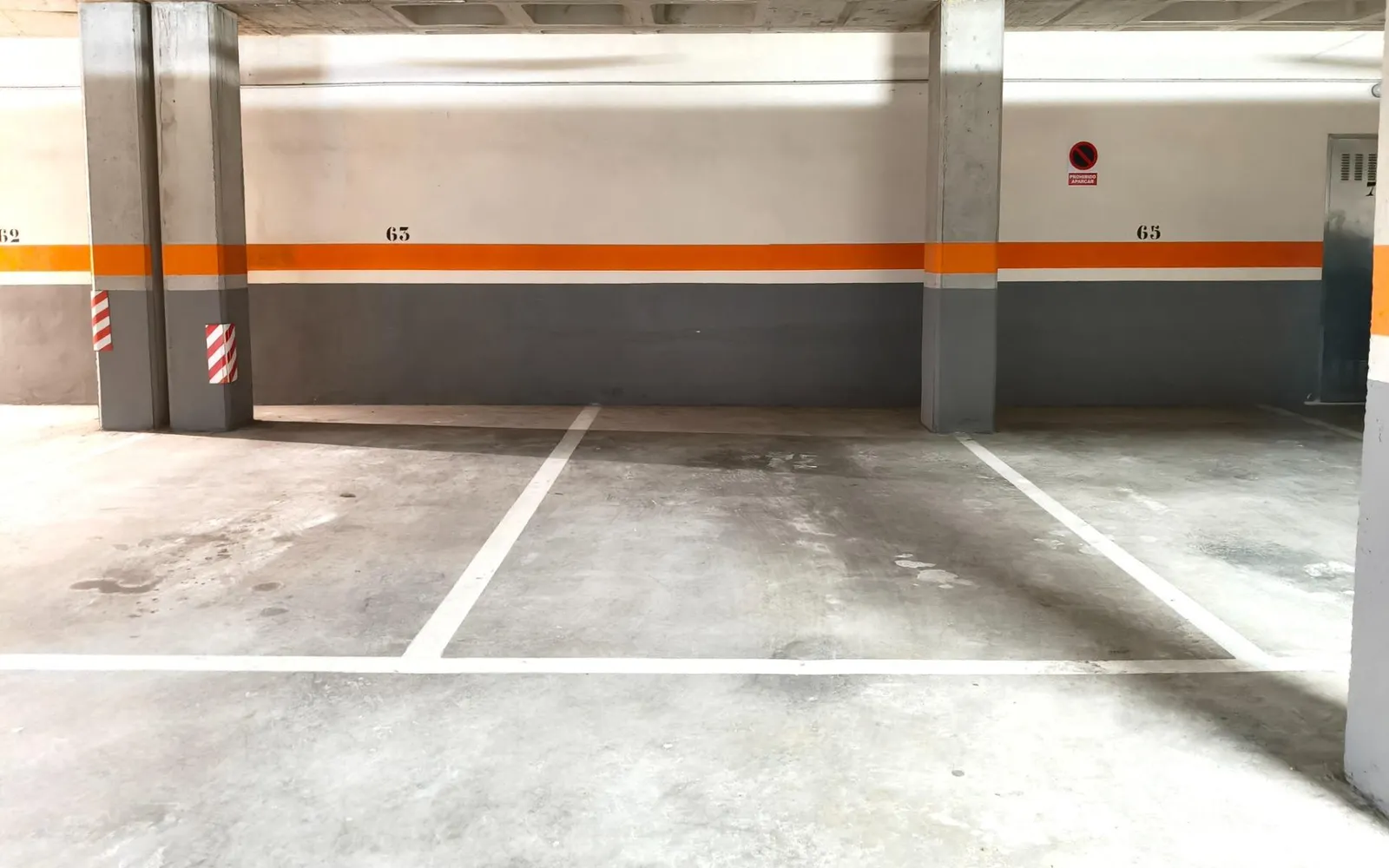 Garage met 2 slaapkamers in Alicante, Costa Blanca — foto 1 van 4
