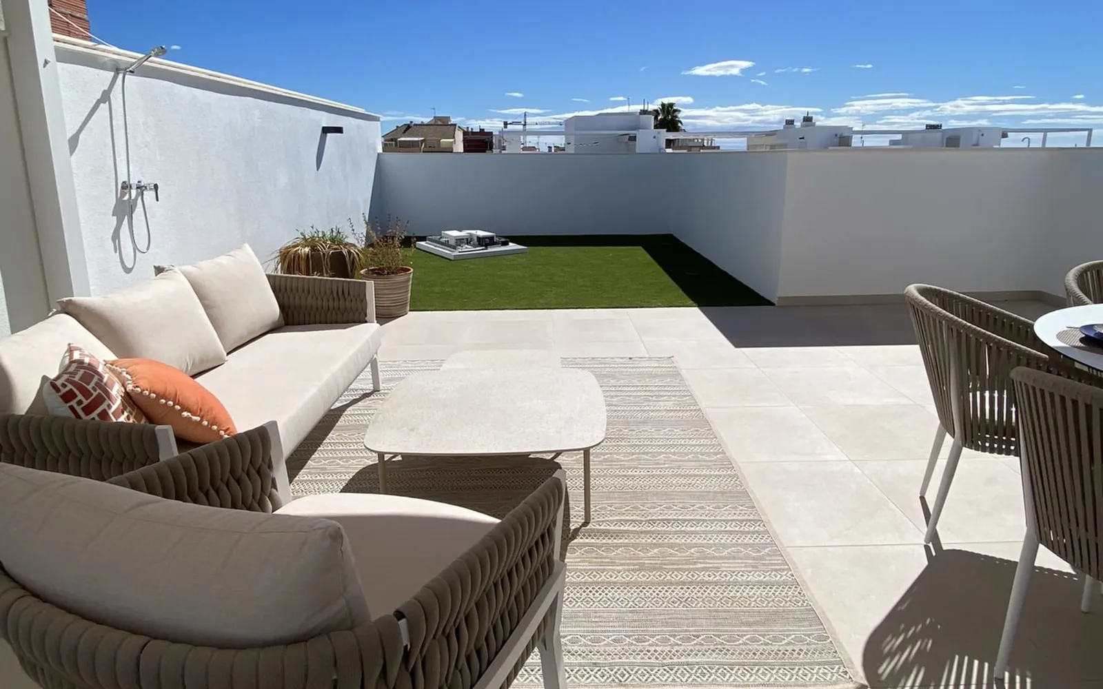 Bungalow planta alta de 3 dormitorios en Pilar de la Horadada, Costa Blanca — foto 1 de 1
