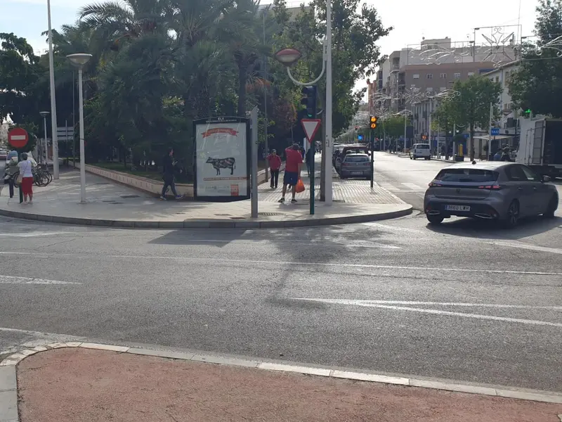 Комерційне приміщення з 3 спальнями у Elche, Коста-Бланка — фото 4 з 9