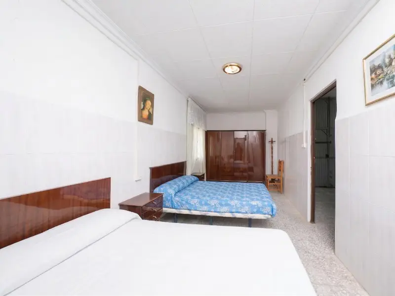 Commercial with 3 bedrooms in Crevillent, Costa Blanca — photo 24 of 29