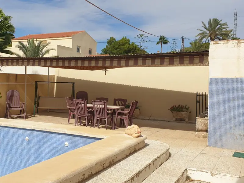 Villa de 3 dormitorios en Elche, Costa Blanca — foto 10 de 27