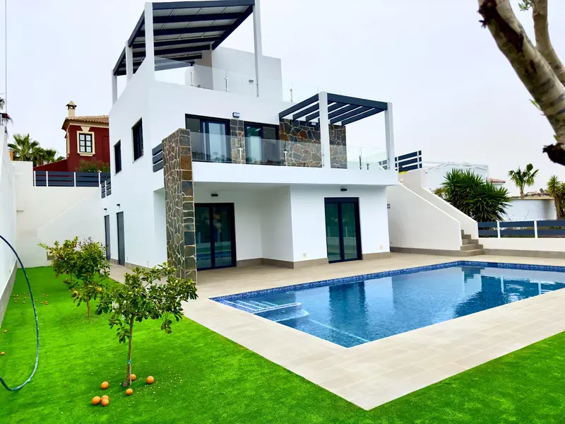 Villa de 4 dormitorios en Rojales, Costa Blanca — foto 16 de 30