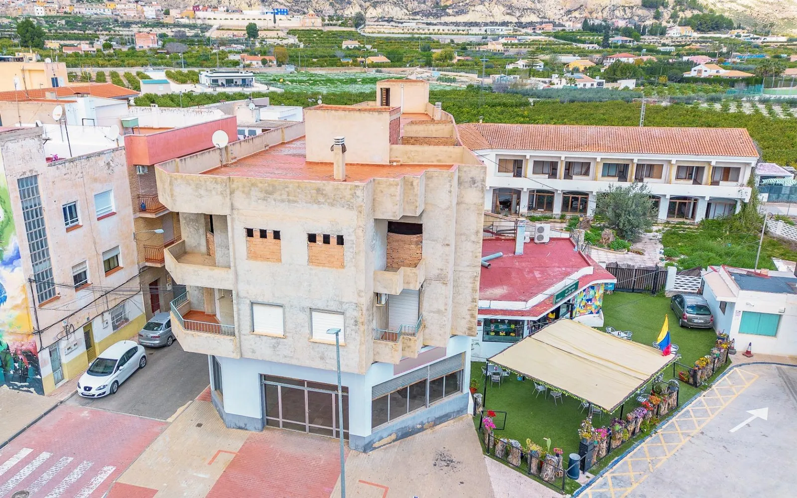 Bedrijfsruimte met 21 slaapkamers in Mula, Costa Blanca — foto 1 van 30