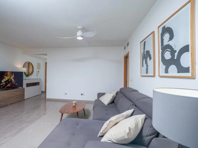 Penthouse with 3 bedrooms in Elche, Costa Blanca — photo 13 of 30