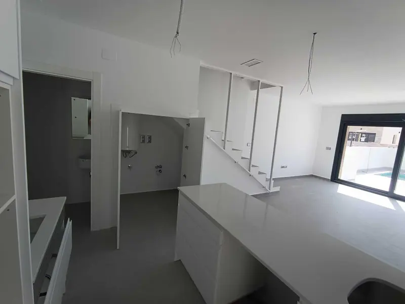 Villa de 3 dormitorios en Daya Nueva, Costa Blanca — foto 6 de 15