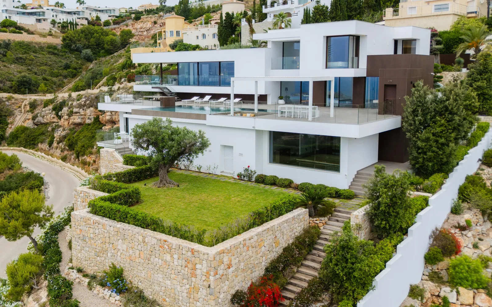 Villa de 5 dormitorios en Benitachell, Costa Blanca — foto 1 de 24