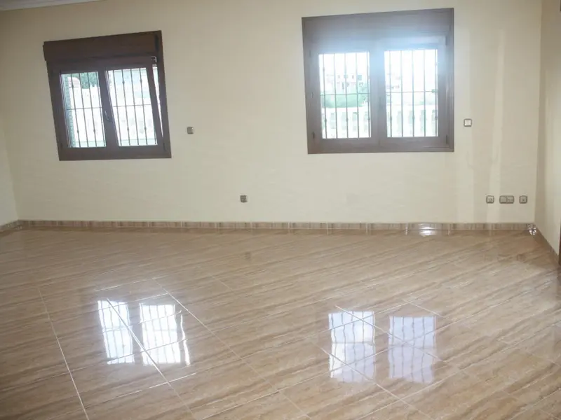 Villa de 3 dormitorios en Torrevieja, Costa Blanca — foto 2 de 26