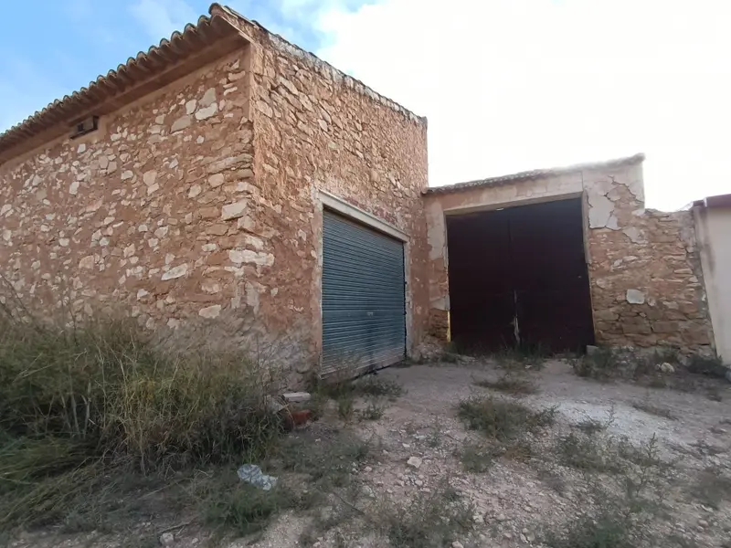 Villa de 7 dormitorios en Pinoso, Costa Blanca — foto 18 de 19