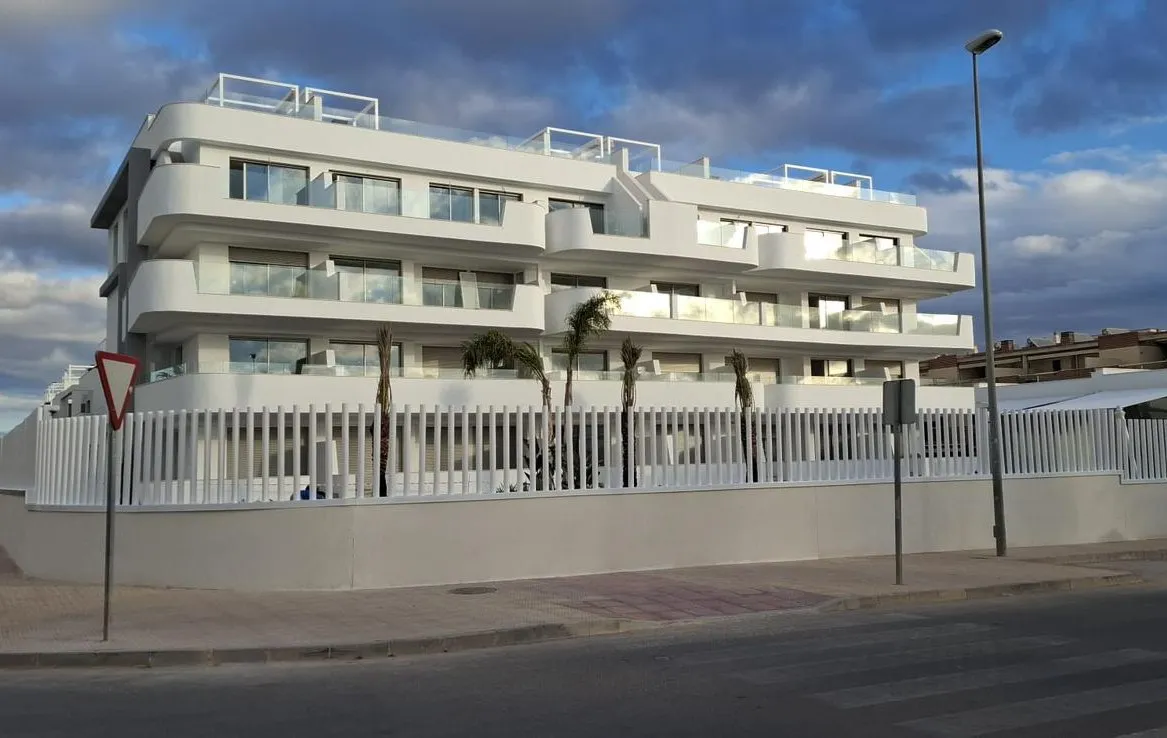 Erdgeschoss mit 2 Schlafzimmern in Orihuela Costa, Costa Blanca — Foto 1 von 1