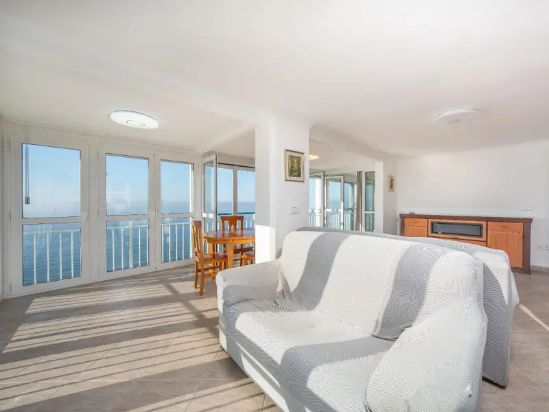 Apartamento de 2 dormitorios en Benidorm, Costa Blanca — foto 11 de 28