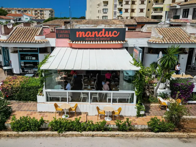 Комерційне приміщення з 3 спальнями у Dénia, Коста-Бланка — фото 9 з 30