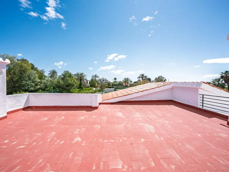 Villa with 4 bedrooms in Elche, Costa Blanca — photo 17 of 30