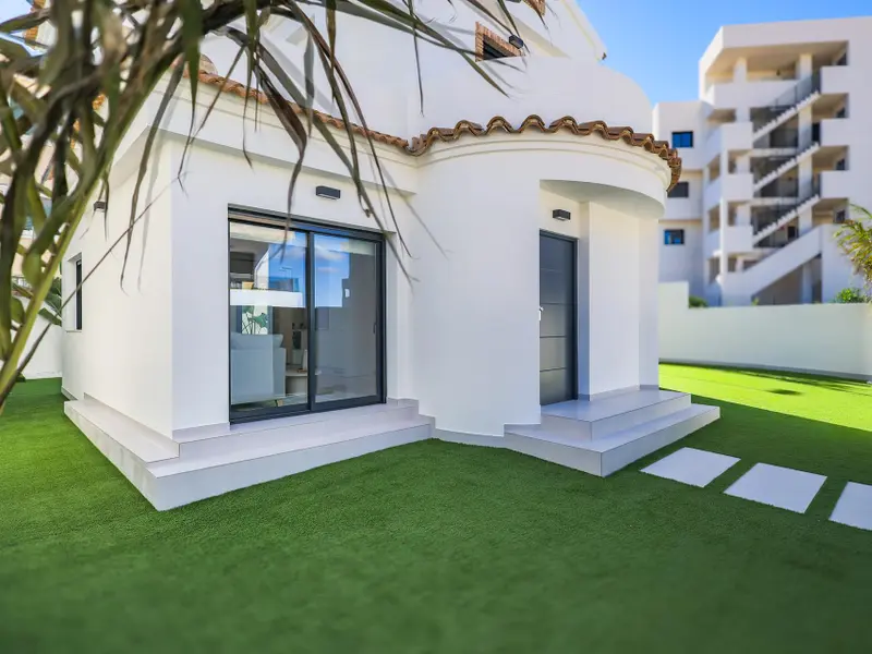 Villa de 3 dormitorios en Orihuela Costa, Costa Blanca — foto 27 de 30