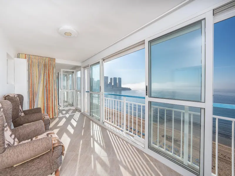 Apartamento de 2 dormitorios en Benidorm, Costa Blanca — foto 16 de 28