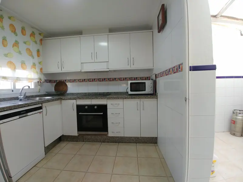 Bungalow with 4 bedrooms in Santa Pola, Costa Blanca — photo 18 of 30