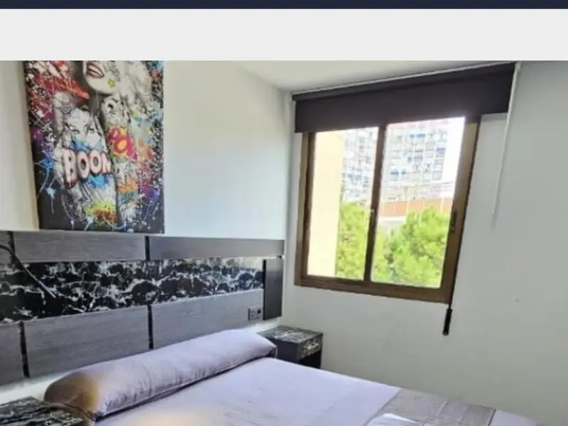 Local comercial de 10 dormitorios en Benidorm, Costa Blanca — foto 3 de 3