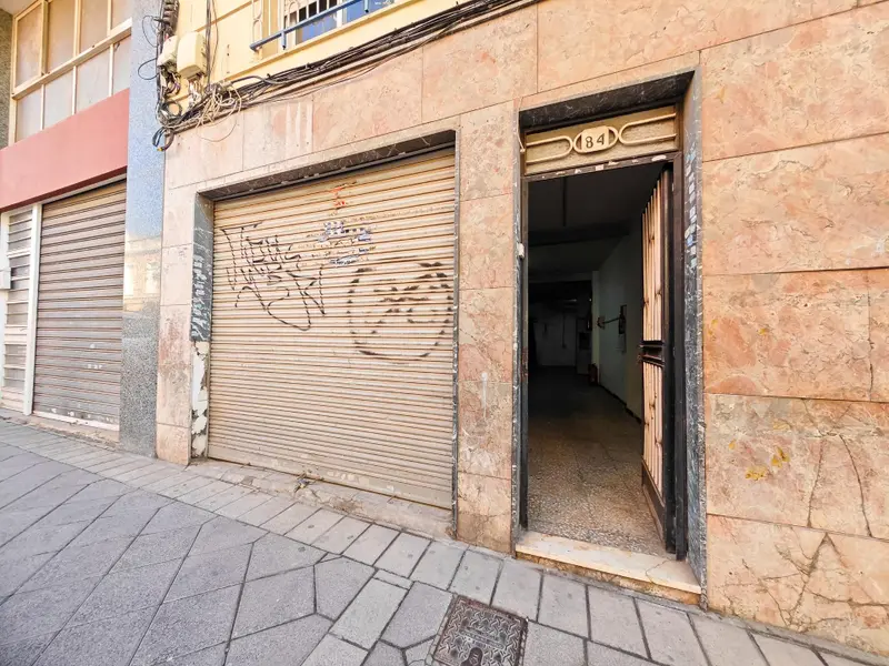 Local comercial en Elche, Costa Blanca — foto 14 de 14