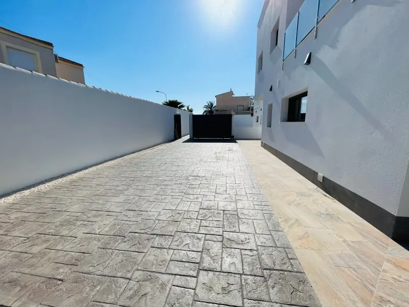 Villa mit 5 Schlafzimmern in Torrevieja, Costa Blanca — Foto 27 von 30