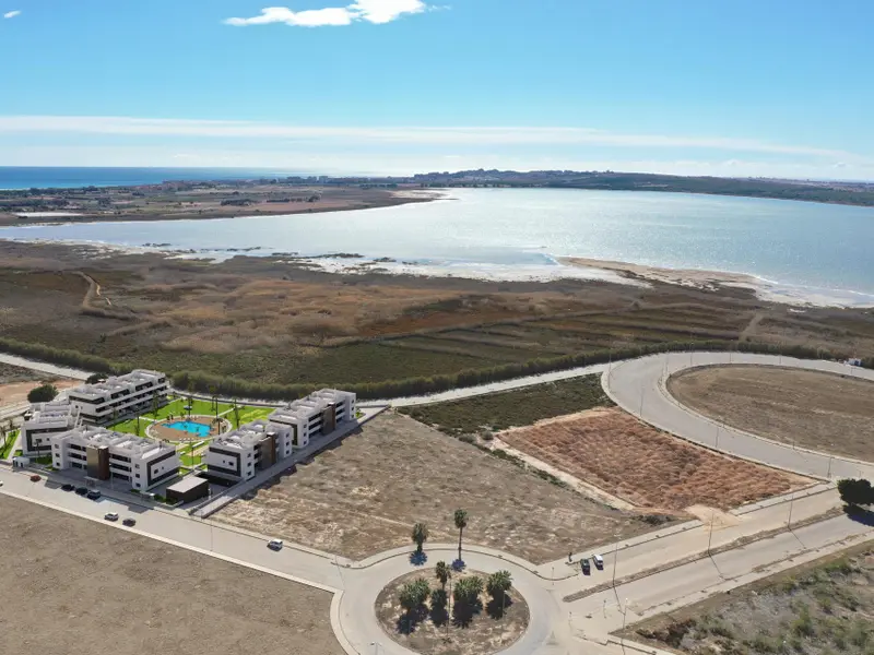 Apartamento de 3 dormitorios en Guardamar del Segura, Costa Blanca — foto 24 de 30