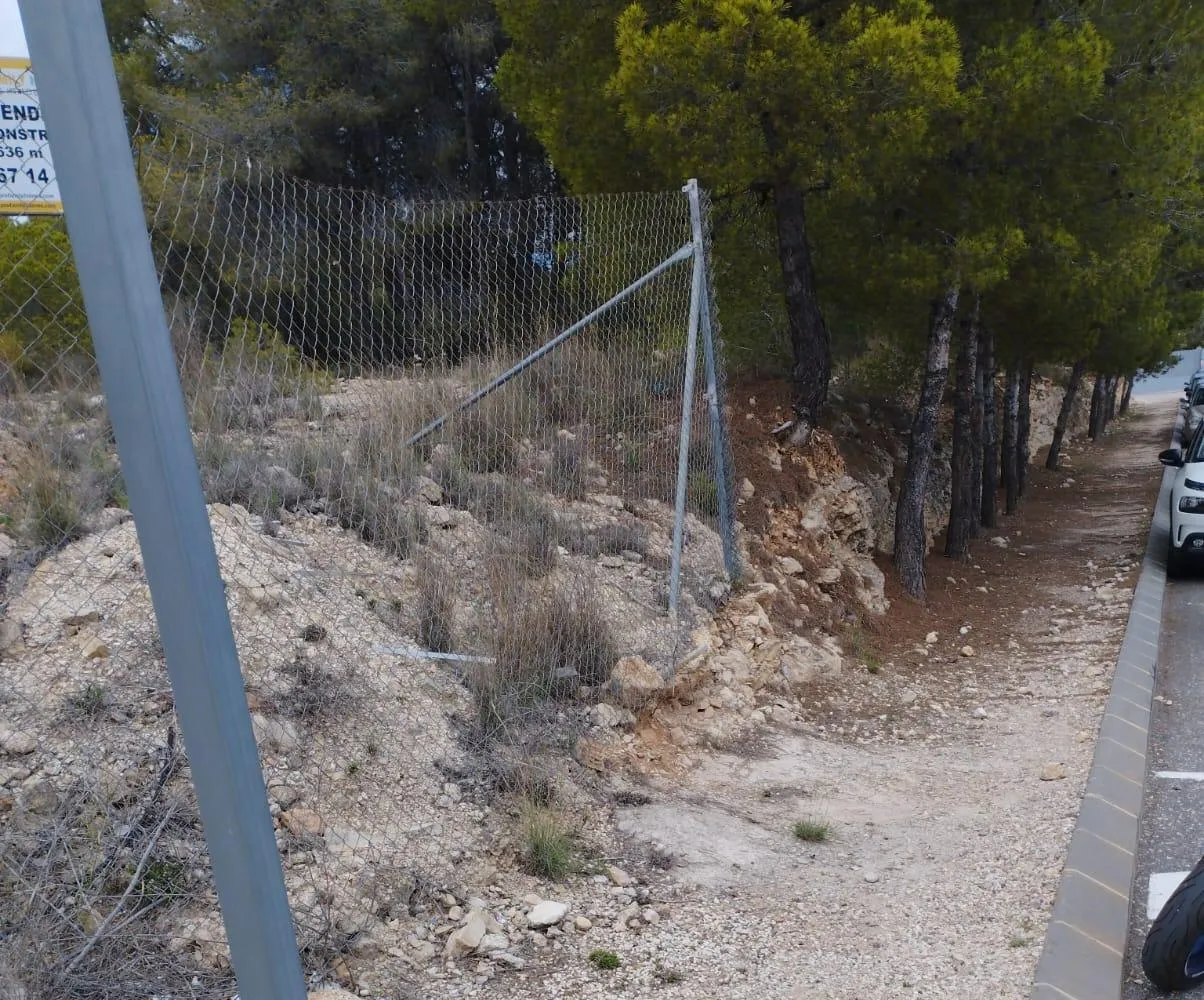 Land in La Nucía, Costa Blanca — photo 1 of 4