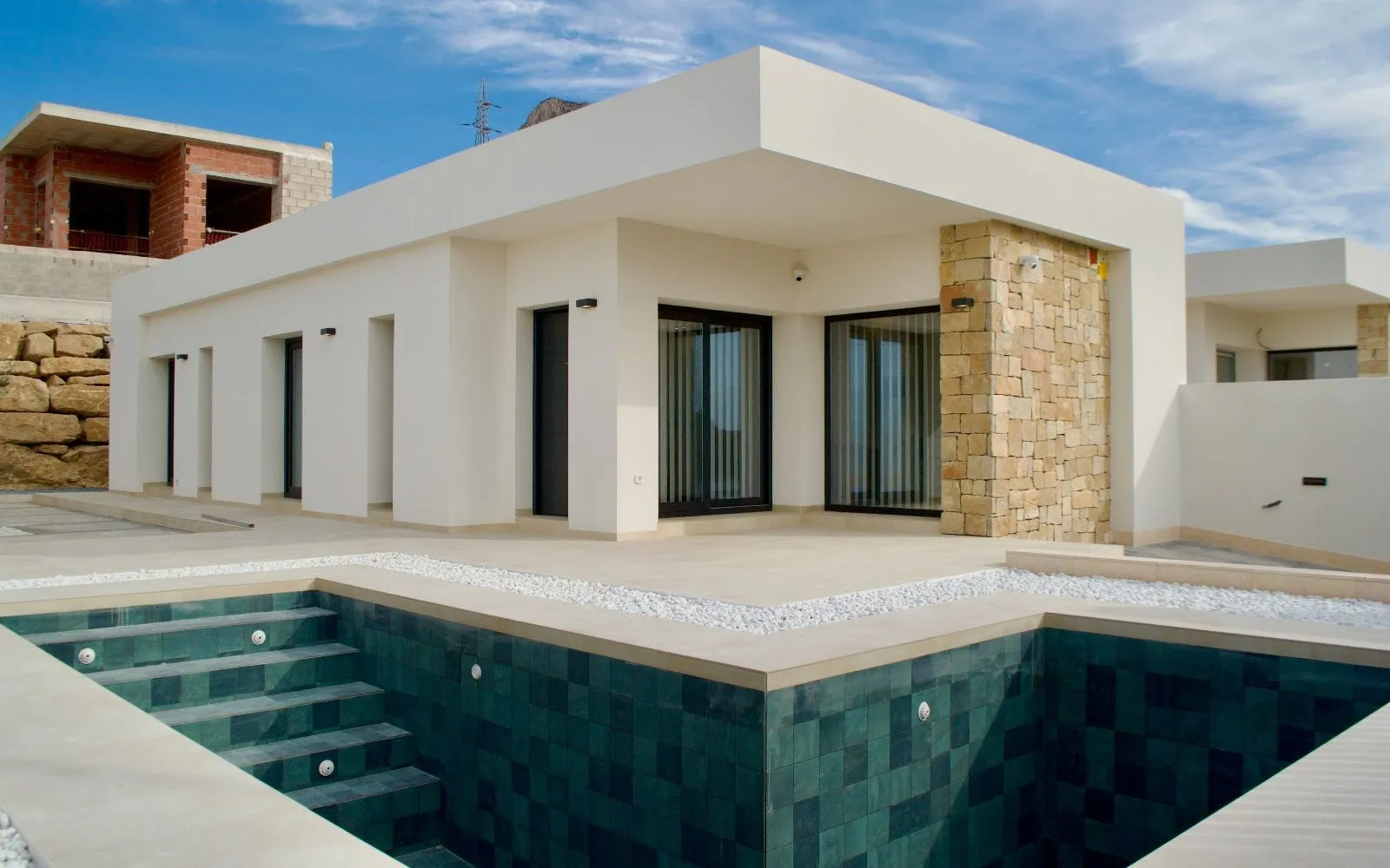 Villa de 3 dormitorios en Finestrat, Costa Blanca — foto 1 de 17