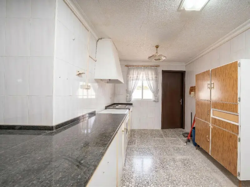 Commercial with 3 bedrooms in Crevillent, Costa Blanca — photo 21 of 29