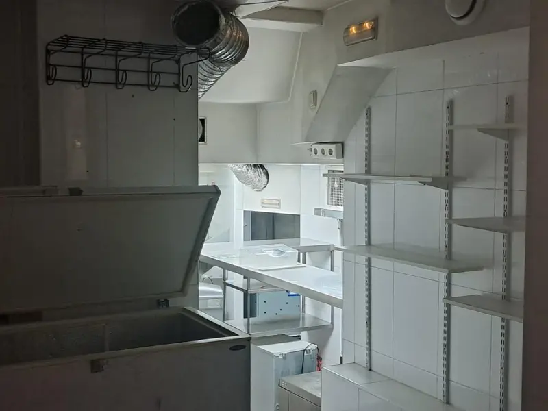 Local comercial en Alicante, Costa Blanca — foto 8 de 21