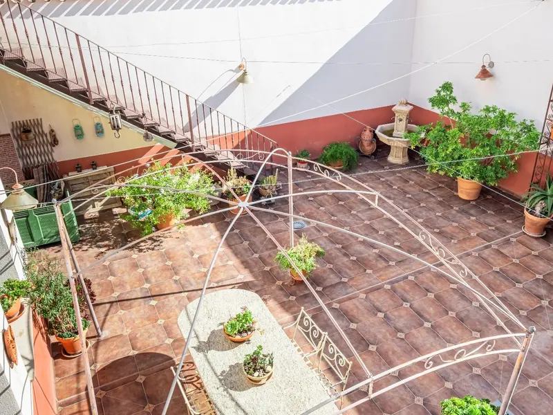 Villa de 5 dormitorios en Pinoso, Costa Blanca — foto 26 de 30