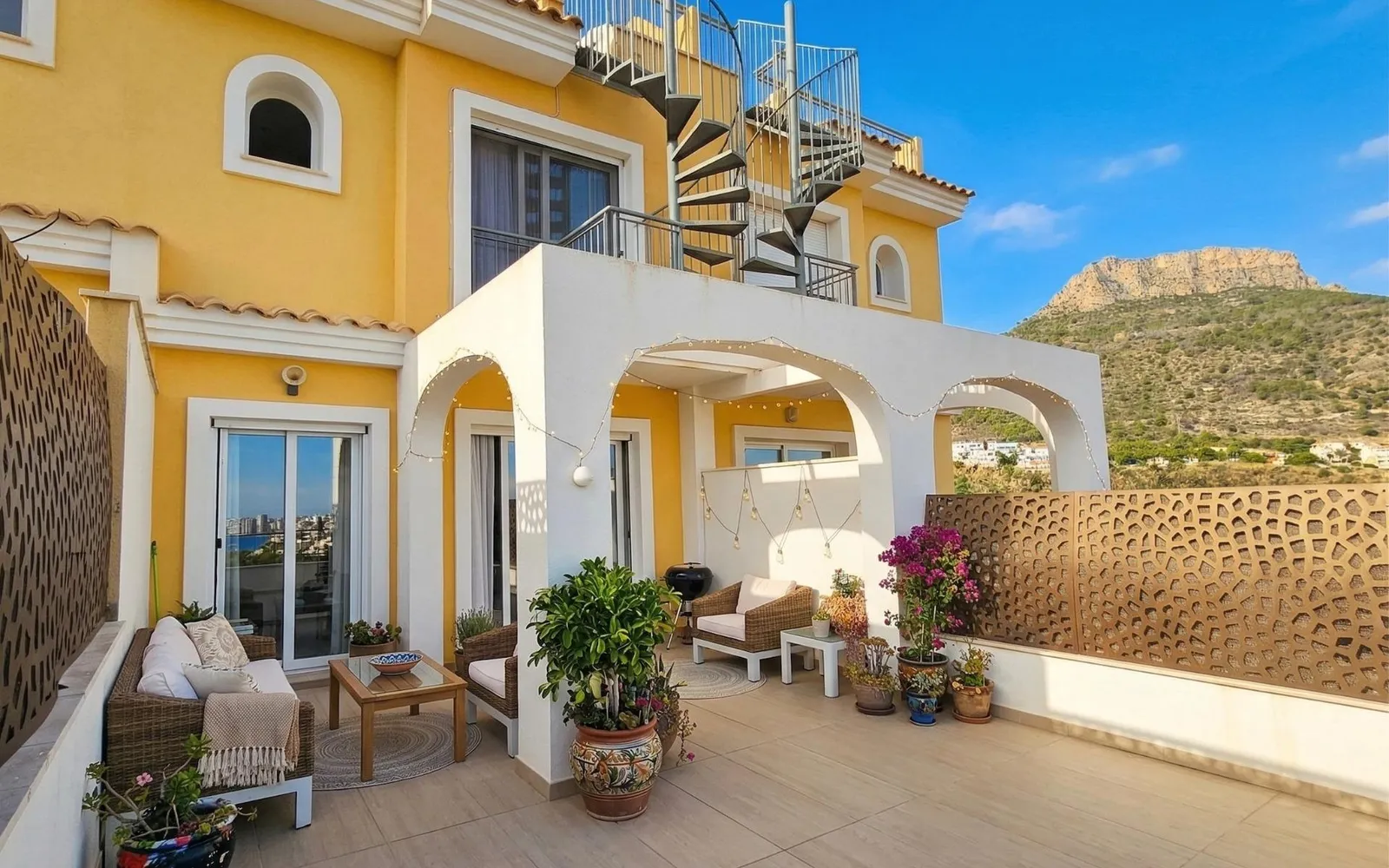 Bungalow mit 3 Schlafzimmern in Calpe, Costa Blanca — Foto 1 von 30