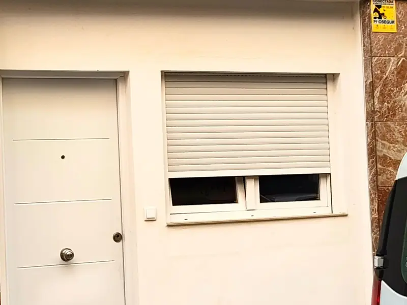 Local comercial de 1 dormitorios en Elche, Costa Blanca — foto 2 de 6