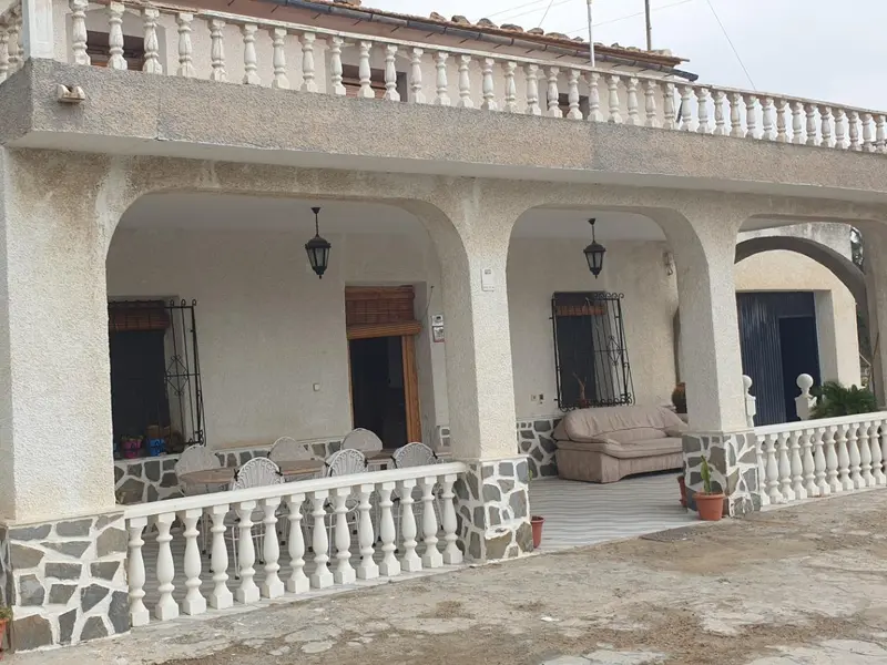 Villa de 4 dormitorios en Granja de Rocamora, Costa Blanca — foto 11 de 30
