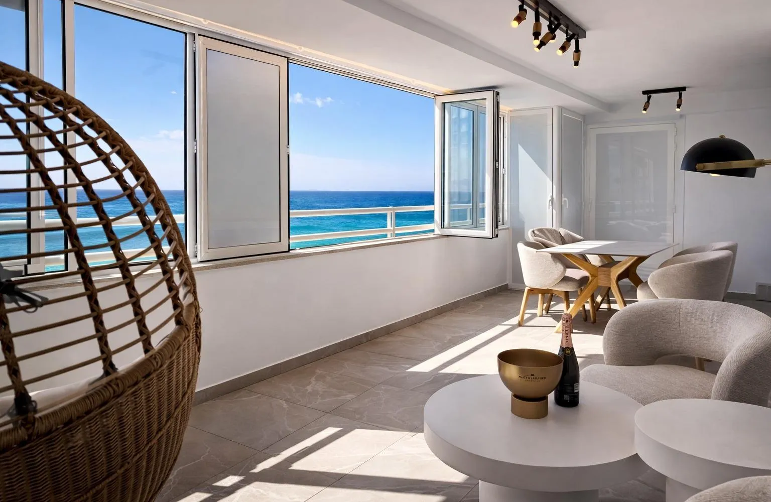 Apartamento de 2 dormitorios en Calpe, Costa Blanca — foto 1 de 17