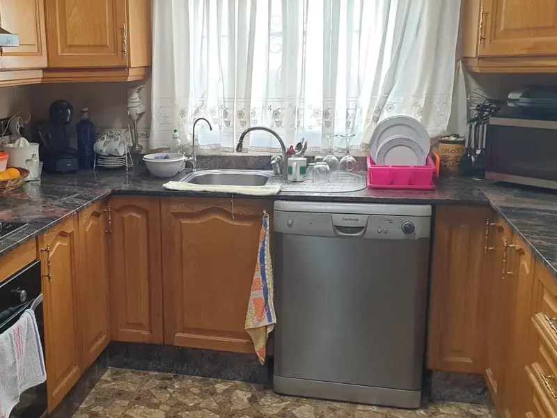 Villa de 3 dormitorios en Elche, Costa Blanca — foto 18 de 27
