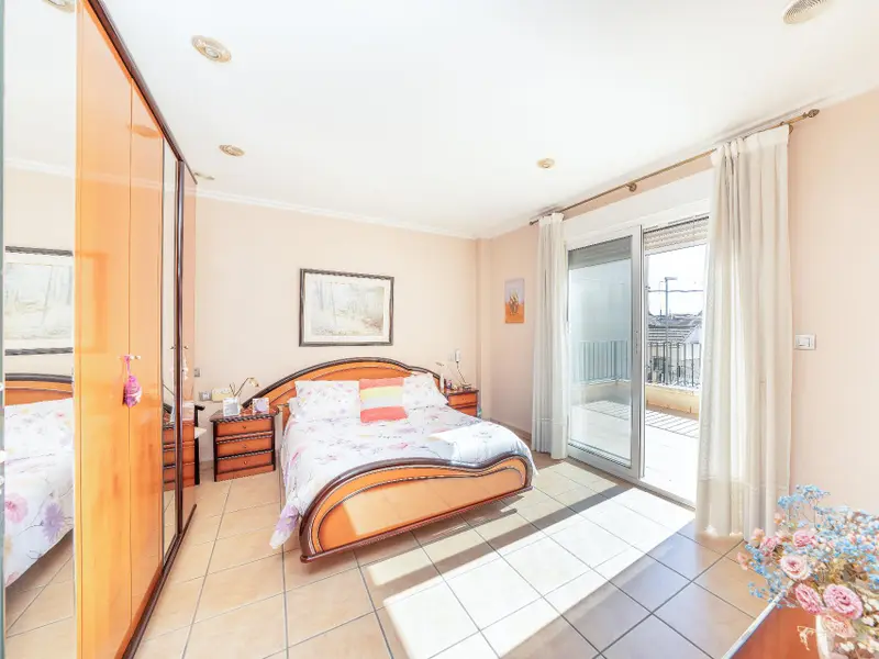 Maison mitoyenne avec 5 chambres à Daya Nueva, Costa Blanca — photo 22 sur 30