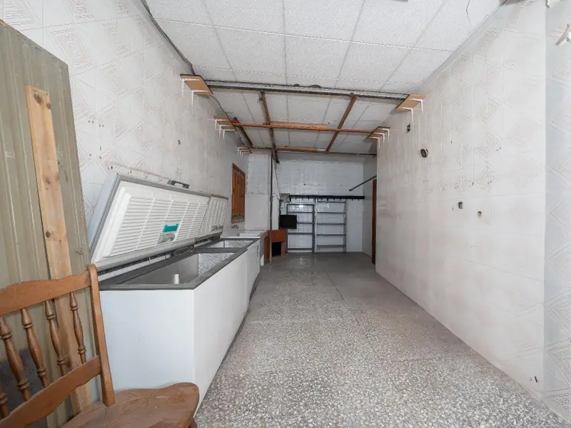 Commercial with 3 bedrooms in Crevillent, Costa Blanca — photo 14 of 29
