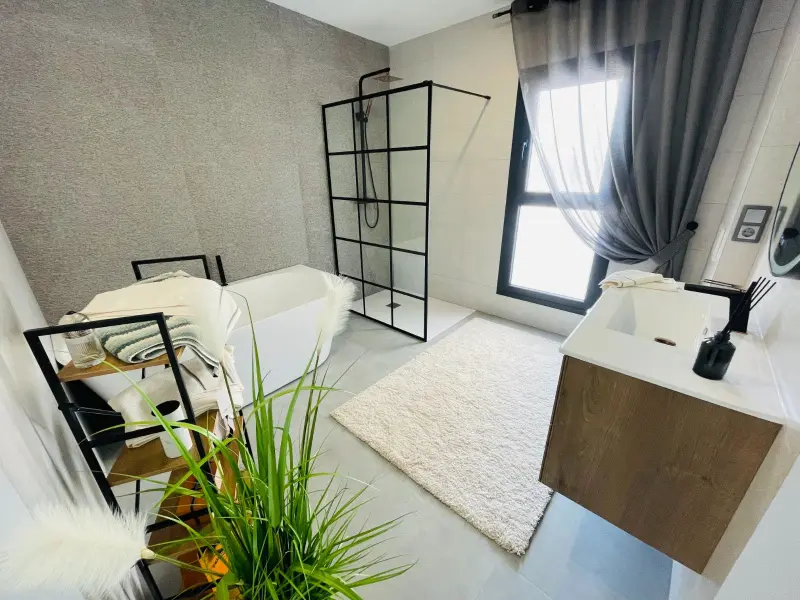 Villa mit 5 Schlafzimmern in Torrevieja, Costa Blanca — Foto 2 von 30